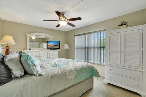 Condo in Margate, Florida, 2 bedrooms  № 1704441 - photo 9