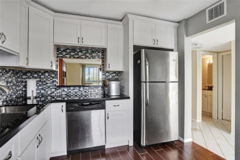 Condo in Margate, Florida, 2 bedrooms  № 1704441 - photo 6