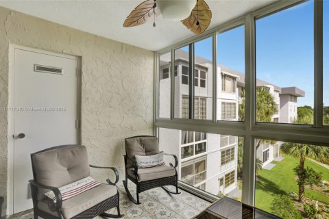 Condo in Margate, Florida, 2 bedrooms  № 1704441 - photo 16