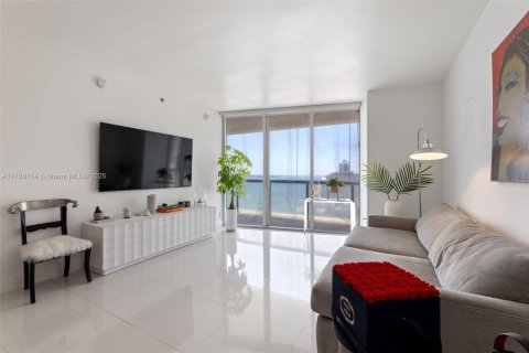 Copropriété à vendre à Miami, Floride: 1 chambre, 96.15 m2 № 1861761 - photo 1