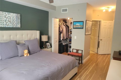 Condo in Sunny Isles Beach, Florida, 3 bedrooms  № 1761771 - photo 18