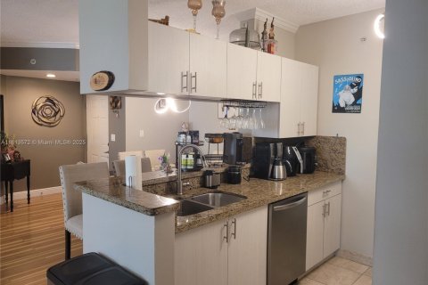 Condo in Sunny Isles Beach, Florida, 3 bedrooms  № 1761771 - photo 8