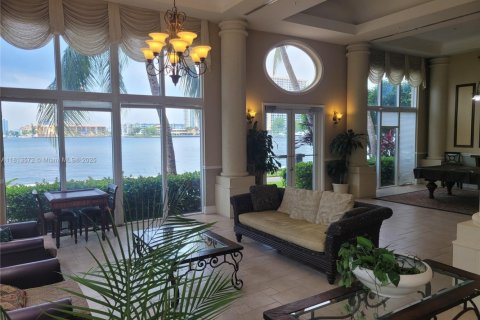 Condo in Sunny Isles Beach, Florida, 3 bedrooms  № 1761771 - photo 27