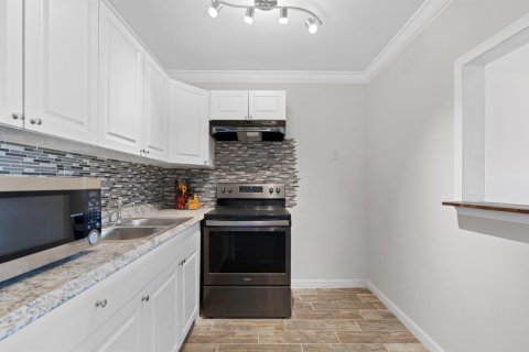 Condo in West Palm Beach, Florida, 1 bedroom  № 1172515 - photo 1