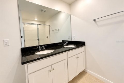 Villa ou maison à louer à Orlando, Floride: 3 chambres, 196.02 m2 № 2388613 - photo 12
