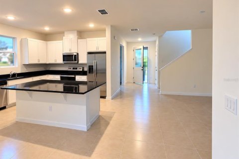 Villa ou maison à louer à Orlando, Floride: 3 chambres, 196.02 m2 № 2388613 - photo 3