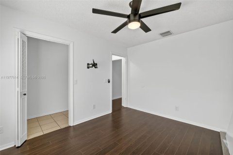 Villa ou maison à louer à Port St. Lucie, Floride: 3 chambres, 160.72 m2 № 2041799 - photo 14