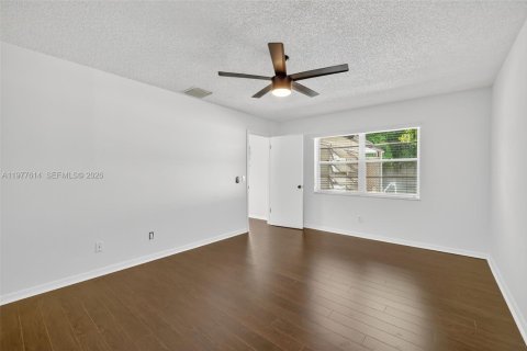 Villa ou maison à louer à Port St. Lucie, Floride: 3 chambres, 160.72 m2 № 2041799 - photo 16