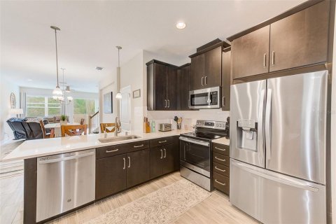 Townhouse in Clearwater, Florida 2 bedrooms, 145.95 sq.m. № 2139367 - photo 8