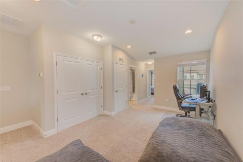 Townhouse in Clearwater, Florida 2 bedrooms, 145.95 sq.m. № 2139367 - photo 18