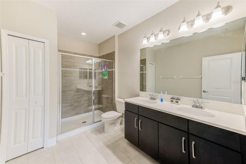 Townhouse in Clearwater, Florida 2 bedrooms, 145.95 sq.m. № 2139367 - photo 24