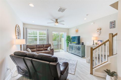 Townhouse in Clearwater, Florida 2 bedrooms, 145.95 sq.m. № 2139367 - photo 15