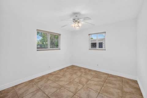 Casa en venta en Pembroke Pines, Florida, 3 dormitorios, 150.04 m2 № 2185697 - foto 22