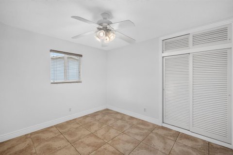 Casa en venta en Pembroke Pines, Florida, 3 dormitorios, 150.04 m2 № 2185697 - foto 23