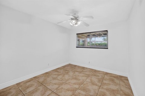 Casa en venta en Pembroke Pines, Florida, 3 dormitorios, 150.04 m2 № 2185697 - foto 26