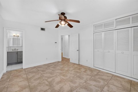 Casa en venta en Pembroke Pines, Florida, 3 dormitorios, 150.04 m2 № 2185697 - foto 20