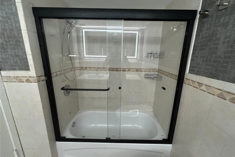 Condominio en venta en Aventura, Florida, 2 dormitorios, 145.39 m2 № 1979357 - foto 22