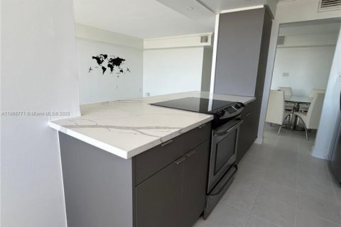 Condominio en venta en Aventura, Florida, 2 dormitorios, 145.39 m2 № 1979357 - foto 10