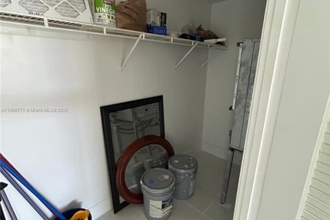 Condominio en venta en Aventura, Florida, 2 dormitorios, 145.39 m2 № 1979357 - foto 19