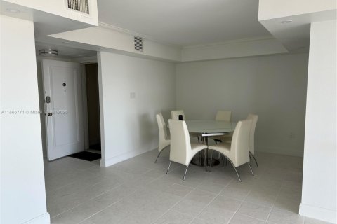 Condominio en venta en Aventura, Florida, 2 dormitorios, 145.39 m2 № 1979357 - foto 7