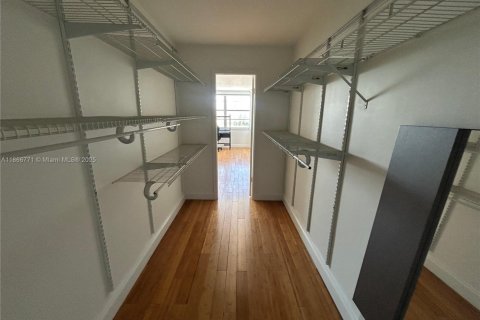 Condominio en venta en Aventura, Florida, 2 dormitorios, 145.39 m2 № 1979357 - foto 16