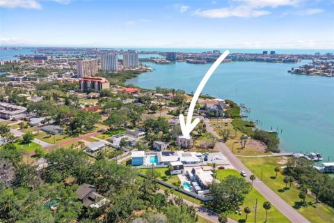 Villa ou maison à vendre à Saint Petersburg, Floride: 5 chambres, 288.46 m2 № 1638199 - photo 17