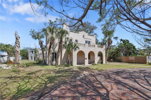 Villa ou maison à vendre à Saint Petersburg, Floride: 5 chambres, 288.46 m2 № 1638199 - photo 1