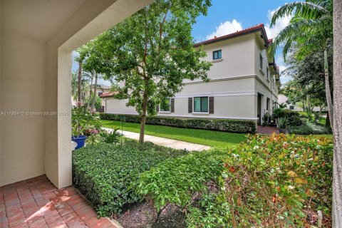 Townhouse in Oakland Park, Florida 3 bedrooms, 121.05 sq.m. № 1697883 - photo 22