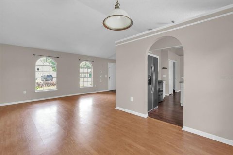 Villa ou maison à vendre à Kissimmee, Floride: 3 chambres, 131.18 m2 № 2211309 - photo 4
