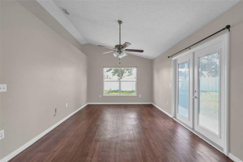 Villa ou maison à vendre à Kissimmee, Floride: 3 chambres, 131.18 m2 № 2211309 - photo 7