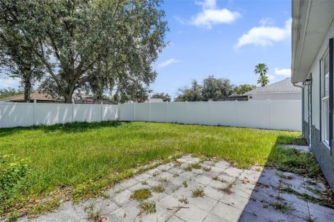 Villa ou maison à vendre à Kissimmee, Floride: 3 chambres, 131.18 m2 № 2211309 - photo 19