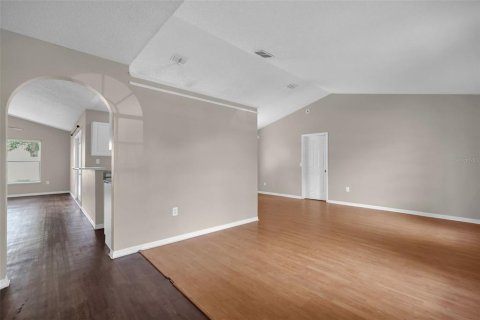 Villa ou maison à vendre à Kissimmee, Floride: 3 chambres, 131.18 m2 № 2211309 - photo 2