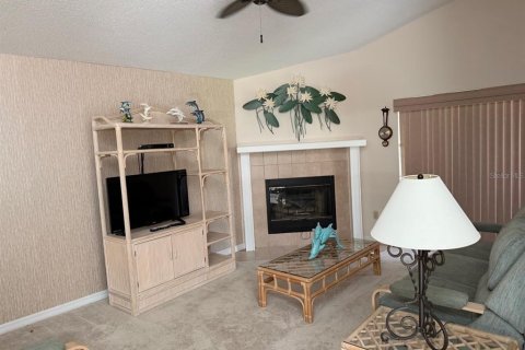 Villa ou maison à vendre à New Smyrna Beach, Floride: 3 chambres, 150.87 m2 № 2298115 - photo 4