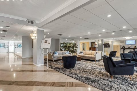 Condominio en venta en Hollywood, Florida, 2 dormitorios, 124.86 m2 № 2006119 - foto 25
