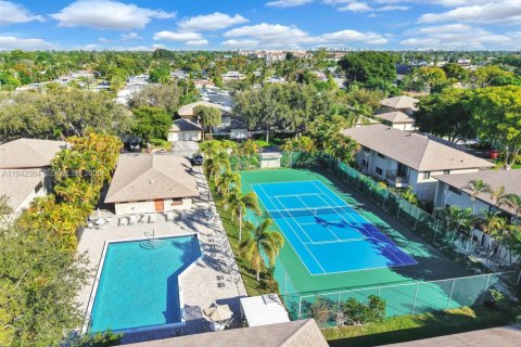 Condominio en venta en Pompano Beach, Florida, 2 dormitorios, 116.13 m2 № 2000451 - foto 27