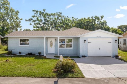 Casa en venta en Port Richey, Florida, 3 dormitorios, 136.66 m2 № 1907557 - foto 1