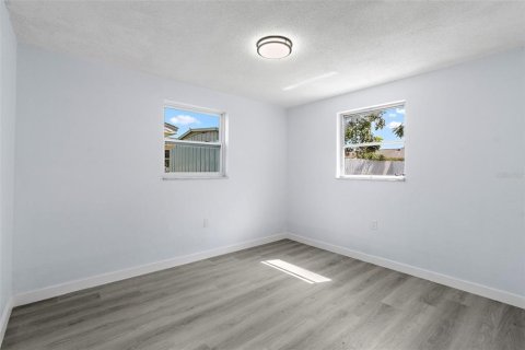 Casa en venta en Port Richey, Florida, 3 dormitorios, 136.66 m2 № 1907557 - foto 13