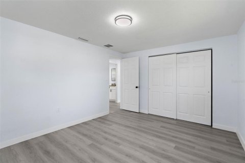 Casa en venta en Port Richey, Florida, 3 dormitorios, 136.66 m2 № 1907557 - foto 12