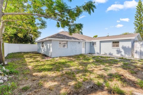 Casa en venta en Port Richey, Florida, 3 dormitorios, 136.66 m2 № 1907557 - foto 16