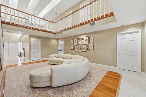 House in Palm Beach Gardens, Florida 5 bedrooms, 432.37 sq.m. № 2251102 - photo 10