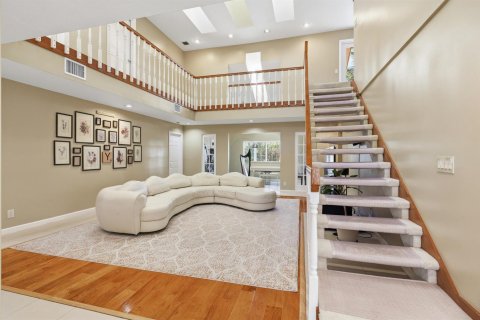 House in Palm Beach Gardens, Florida 5 bedrooms, 432.37 sq.m. № 2251102 - photo 6