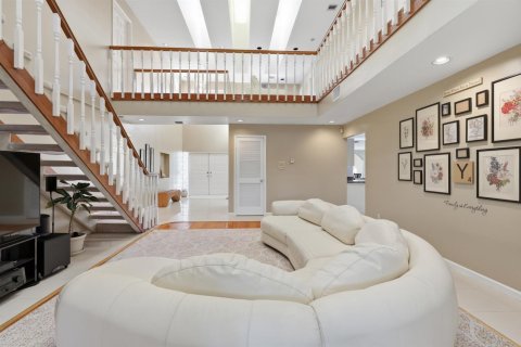 House in Palm Beach Gardens, Florida 5 bedrooms, 432.37 sq.m. № 2251102 - photo 11