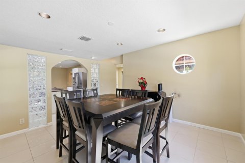 House in Palm Beach Gardens, Florida 5 bedrooms, 432.37 sq.m. № 2251102 - photo 26