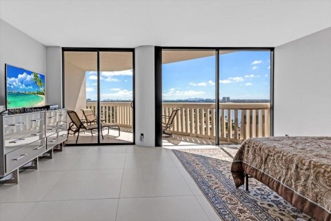 Copropriété à vendre à Aventura, Floride: 3 chambres, 170.94 m2 № 1892323 - photo 17