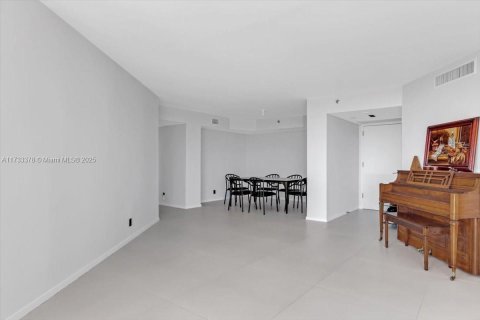 Copropriété à vendre à Aventura, Floride: 3 chambres, 170.94 m2 № 1892323 - photo 8