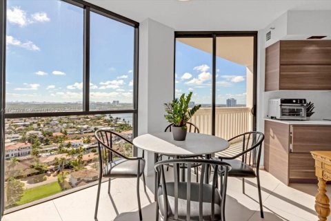 Copropriété à vendre à Aventura, Floride: 3 chambres, 170.94 m2 № 1892323 - photo 16