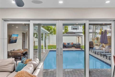 Villa ou maison à vendre à Dania Beach, Floride: 5 chambres, 176.05 m2 № 2085413 - photo 3