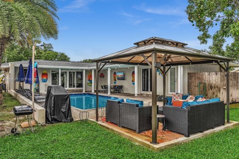 Villa ou maison à vendre à Dania Beach, Floride: 5 chambres, 176.05 m2 № 2085413 - photo 11