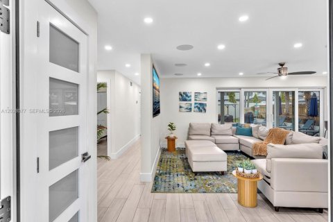 Villa ou maison à vendre à Dania Beach, Floride: 5 chambres, 176.05 m2 № 2085413 - photo 6