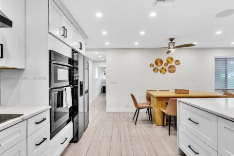 Villa ou maison à vendre à Dania Beach, Floride: 5 chambres, 176.05 m2 № 2085413 - photo 23